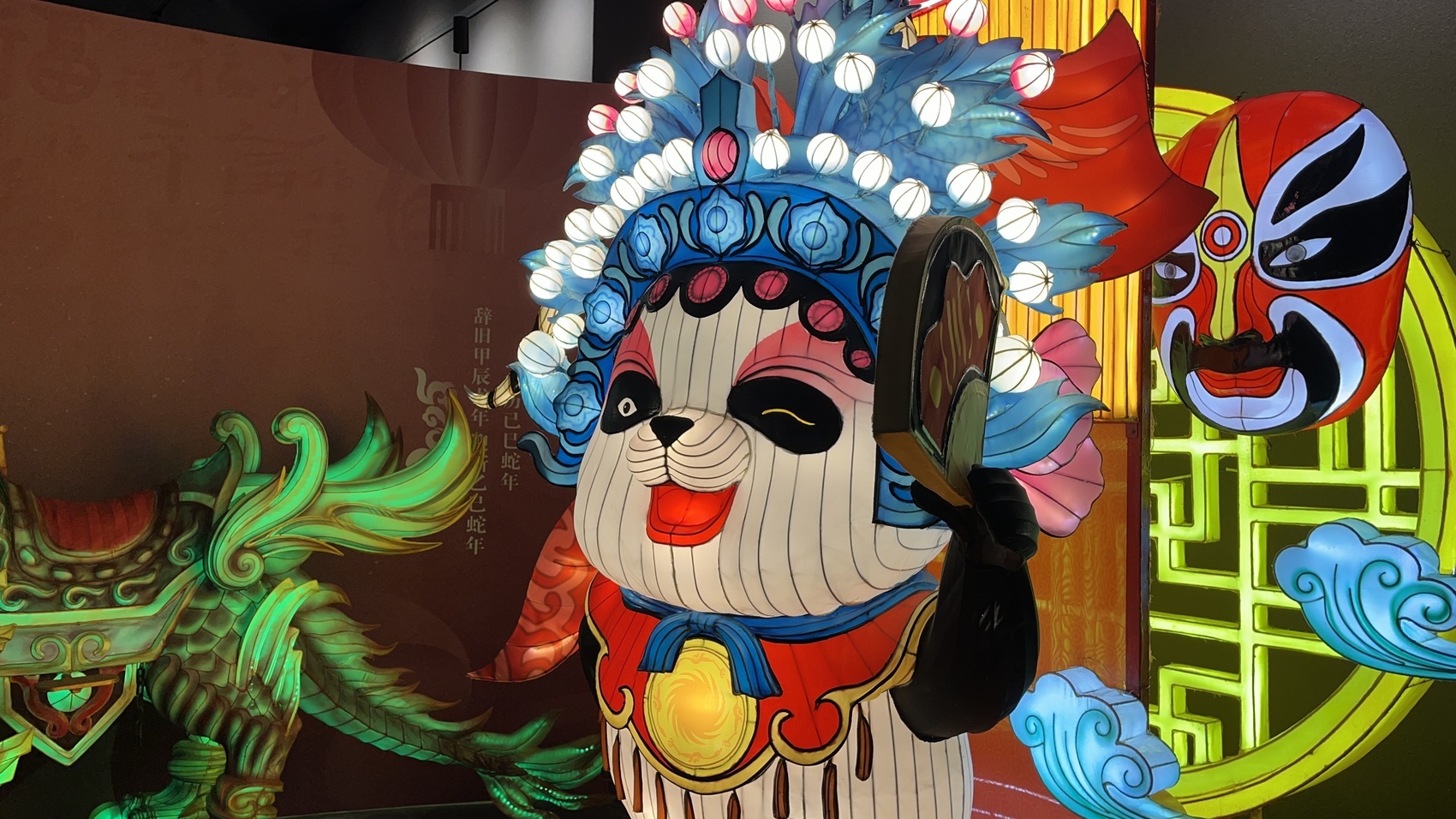 2025年元旦，川灯·蜀韵展将带你穿越时空，感受蜀文化的璀璨魅力  第2张