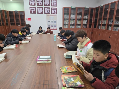 书香润童心，阅读伴成长：杨庄社区农家书屋读书分享会点燃孩子们的阅读激情  第2张