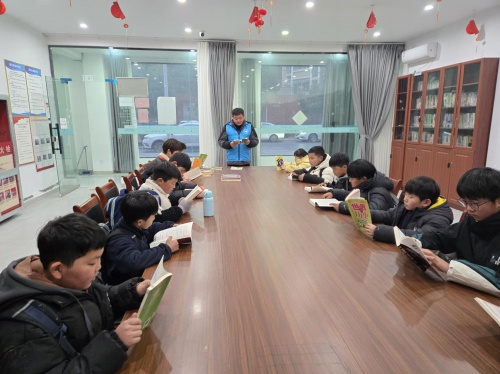 书香润童心，阅读伴成长：杨庄社区农家书屋读书分享会点燃孩子们的阅读激情  第3张