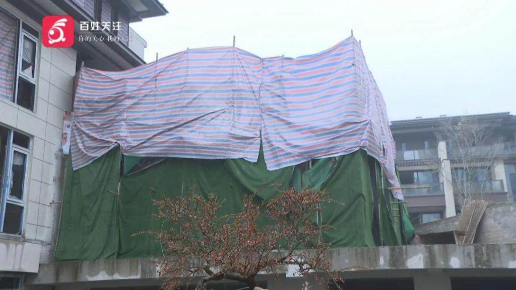 邻居拆花园建房子，冯女士的安稳日子一去不复返！贵阳市文明城市建设遭遇挑战  第2张