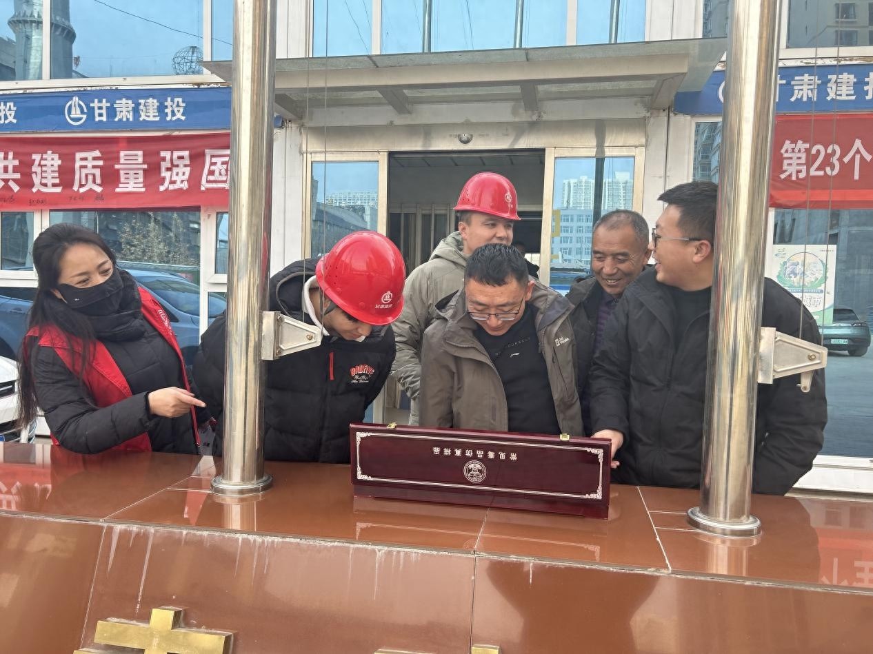 建筑工地惊现毒品危机？社区禁毒宣传教你如何识毒防毒拒毒