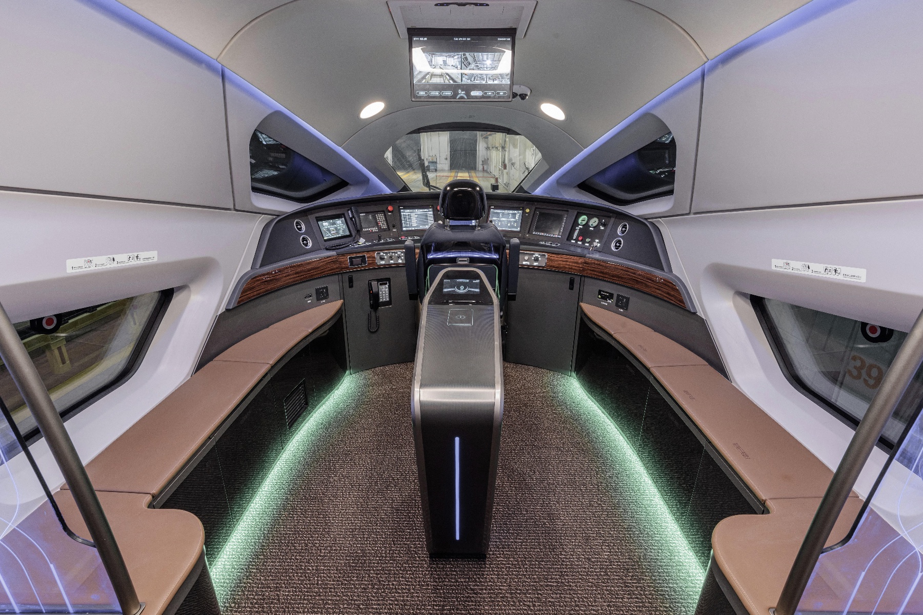 全球最快高铁CR450震撼发布，时速450公里如离弦之箭破空而出  第2张