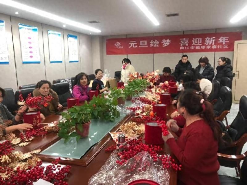 亲手制作独一无二的新年福桶花束，迎接2025年的美好祝福  第1张