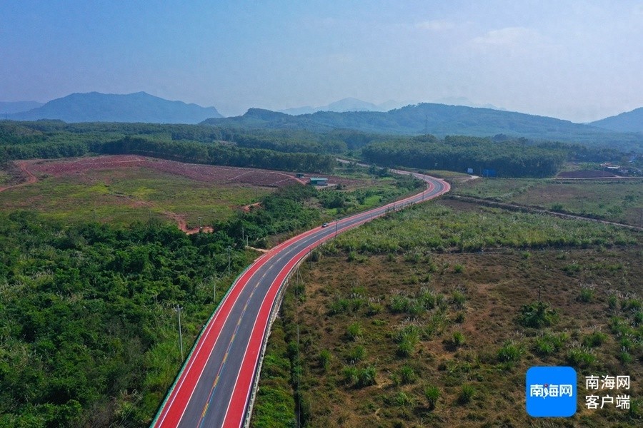 海南新地标！环热带雨林国家公园旅游公路通车，串起黎母山、五指山等自然奇观  第1张