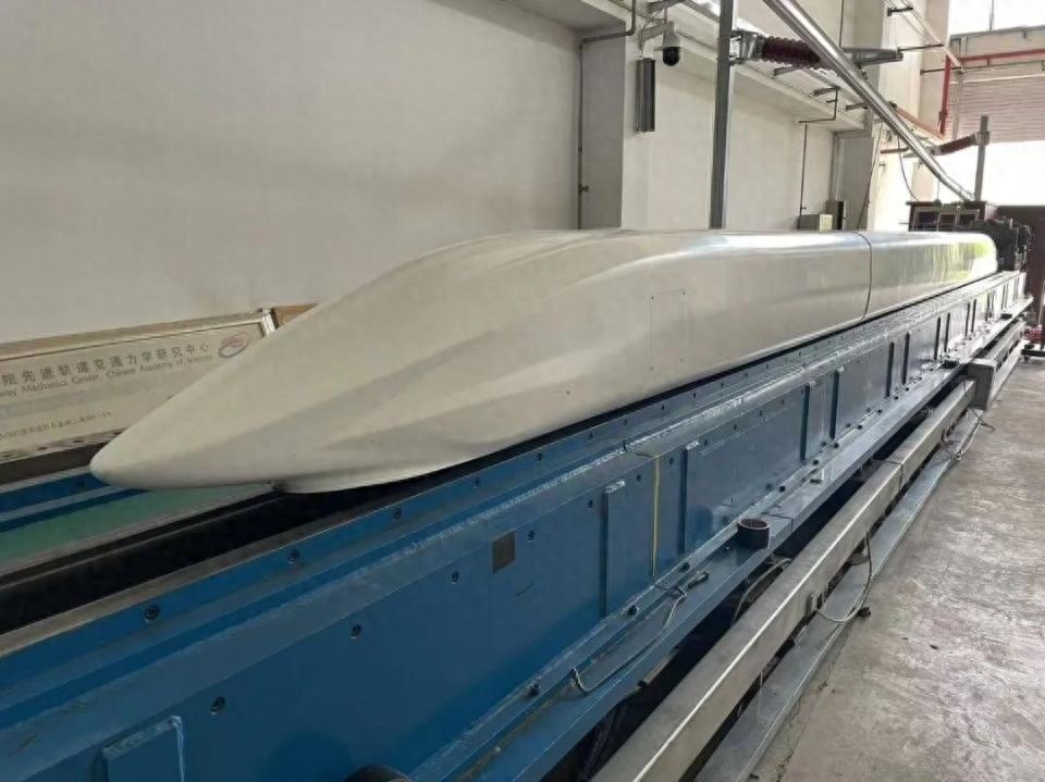 时速400km/h！CR450动车组样车发布，中国高铁再创世界纪录  第1张