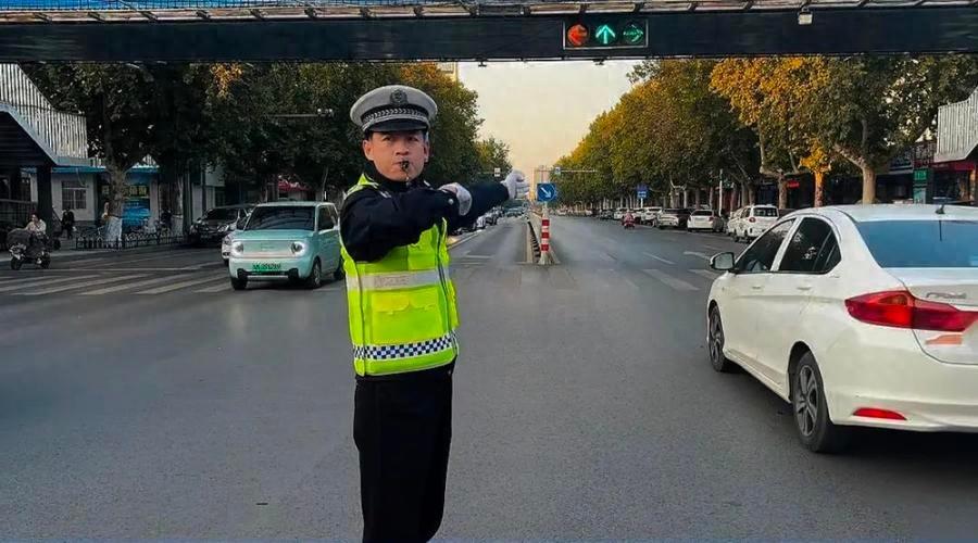 邹平交警大队全力整治不文明交通行为，你还敢违规吗？  第1张