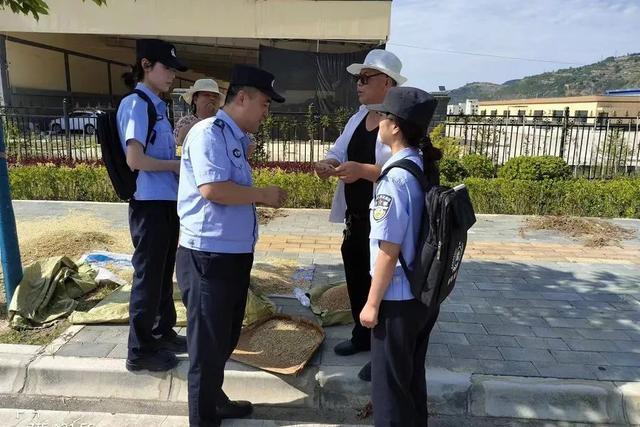 西和公安石堡派出所：探索一堡六盾主防新警务，护企安园  第2张