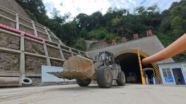 国道 219 龙陵黄草坝至龙镇桥段，17 万群众期盼的交通要道正在有序推进  第5张