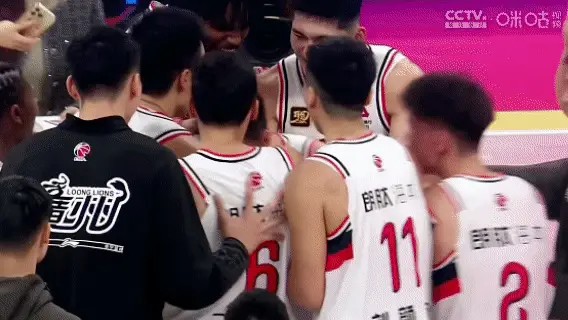 31 岁的郭艾伦在 500 场比赛中证明自己，泪洒赛场，感动全场  第6张