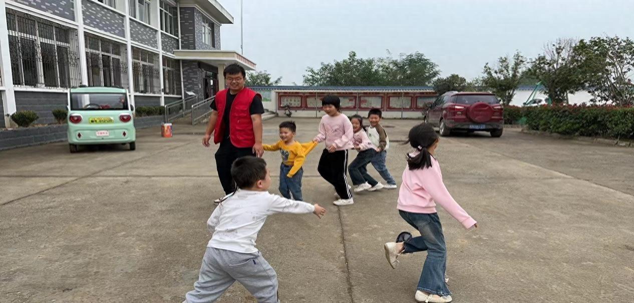 释放孩子游戏天性，这场活动让孩子们在欢笑中成长  第1张