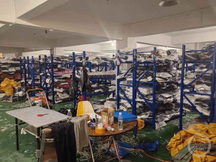 一两百元就能买到国际知名品牌服装、皮包，背后真相令人咋舌  第3张