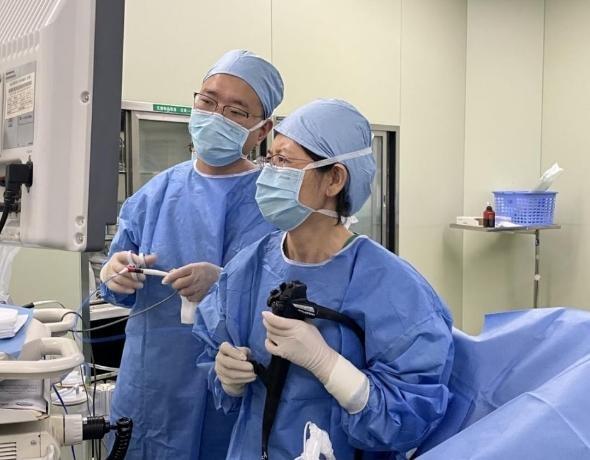 28 岁男子胃里竟长肿瘤，哈医大二院双镜联合治疗再创奇迹  第2张