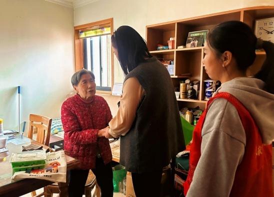 立冬饺子暖心志愿，套圈活动欢乐多，快来七里塘社区感受邻里情  第3张