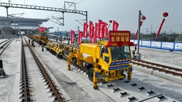 浙江交通大爆发！杭衢高铁全线铺轨，甬舟铁路开启穿海之旅，还有这些工程迎来新进展