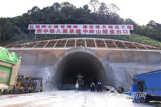 云南文山至蒙自铁路桥隧重点工程全面进入施工阶段，你期待吗？  第3张
