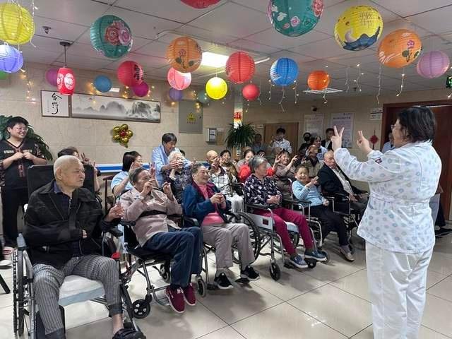 永康医院开展敬老月系列活动，为老人送健康、送服务、送温暖  第2张