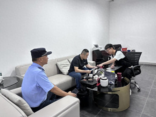 全力打击依托咪酯电子烟违法犯罪，广东盐田在行动  第1张