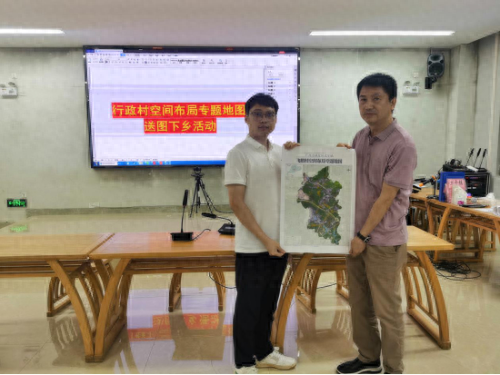 从化区分局送图下乡，助力百千万工程，你还不知道吗？  第1张