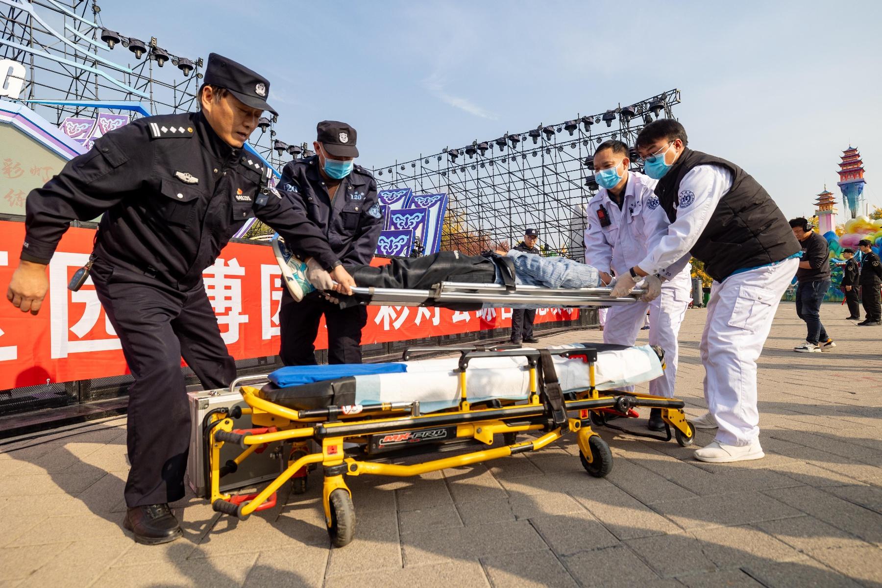 北京史上规模最大灯会突发火情，人员疏散情况如何？  第4张