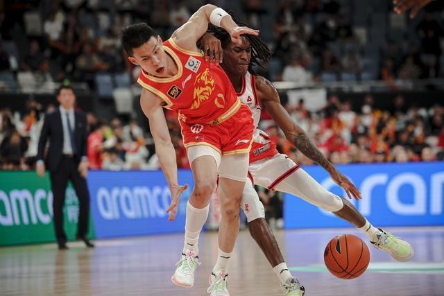 CBA 常规赛第八轮：浙江方兴渡队与江苏肯帝亚队的激烈对决  第4张