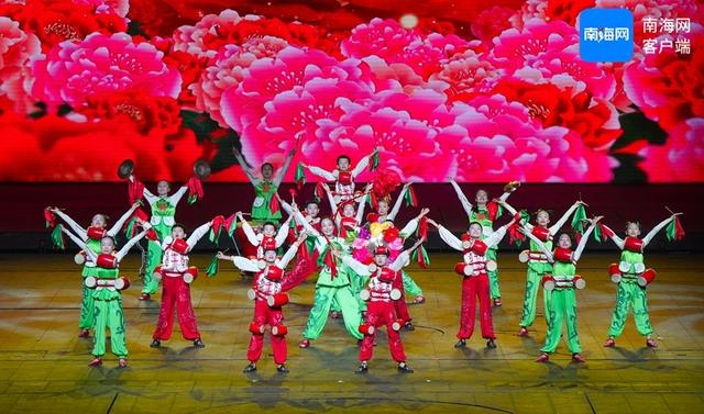 11月29日三亚之夜：全国少数民族运动会颁奖盛典，歌舞与掌声交织的激情瞬间  第5张