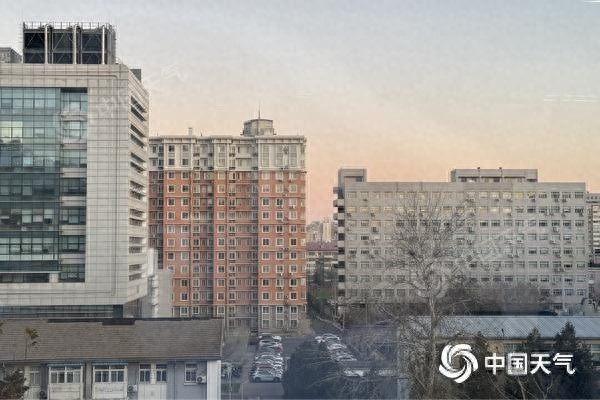 北京周末阳光持续在线，最高气温超10℃，但冷空气即将来袭，早晚出行需防寒  第1张