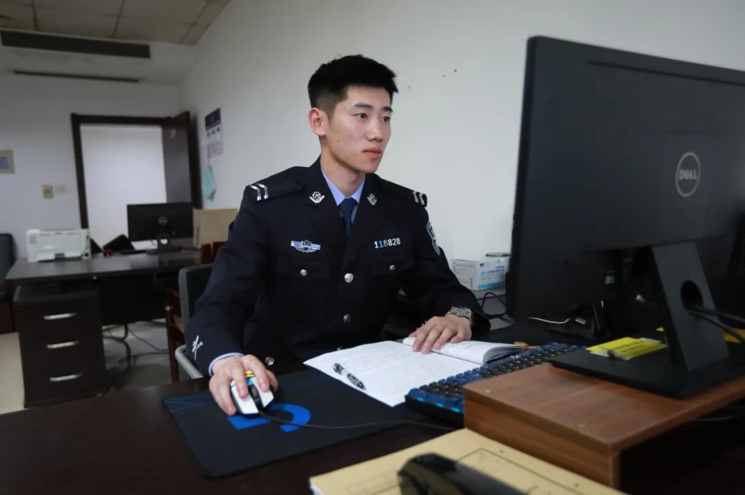 千里之外的神秘包裹，揭开民警罗飞与陕西王女士的感人故事  第5张