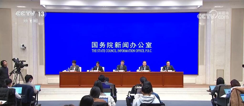 揭秘新时代中国农村公路发展：4.5万个建制村通客车，服务升级引爆乡村新生活  第4张