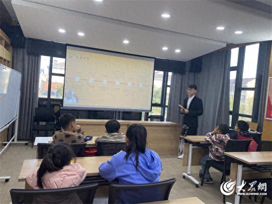 淄博城里社区携手高校开展阅读公益课，夏洛的网启迪孩子智慧与情感共鸣