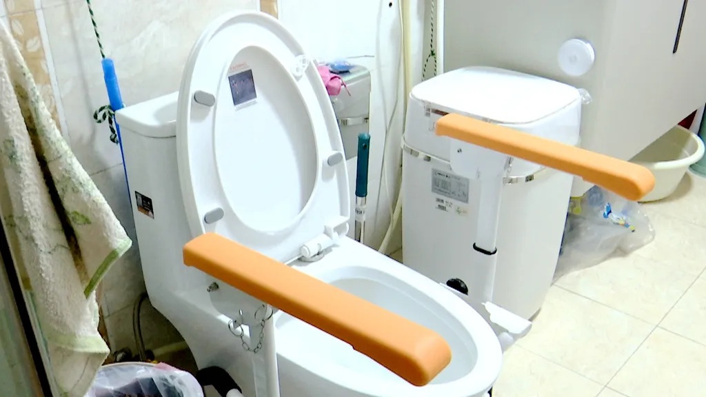 泰兴市200户家庭适老化微改造：让91岁老人张兰芳的居家生活焕然一新  第3张