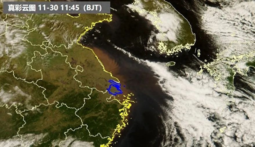 上海深秋阳光灿烂，气温回升至16℃以上，入冬可能性低，继续享受美妙秋天