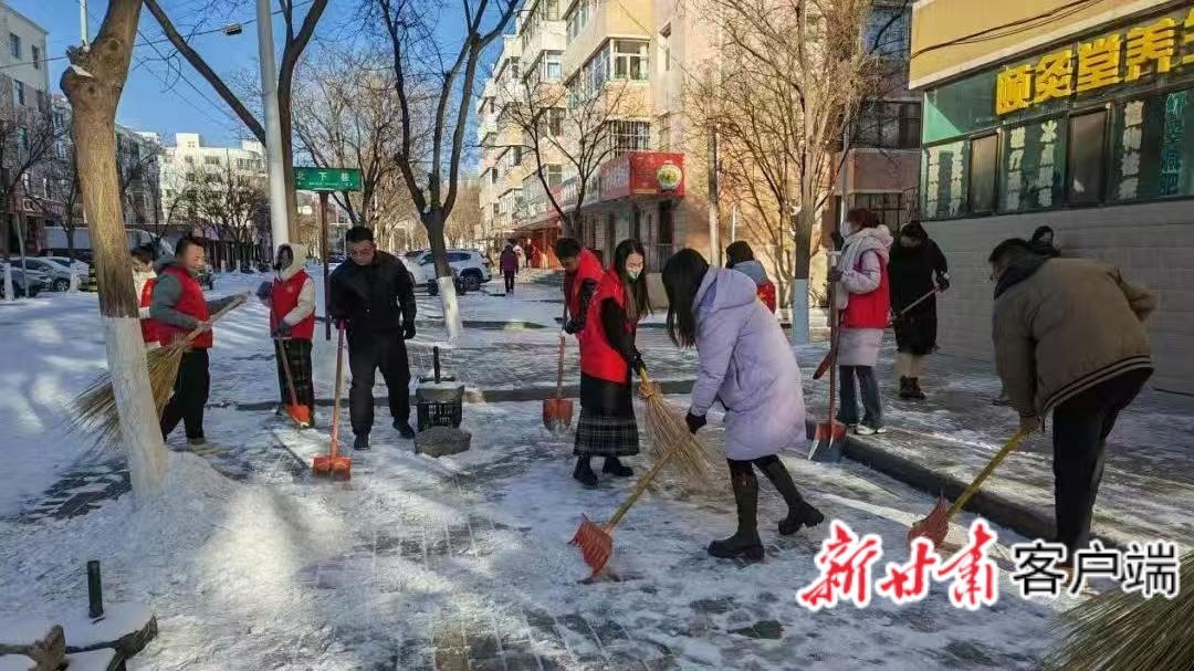 寒夜中的温暖守护：G30连霍高速滞留司机的暖心救援故事  第3张