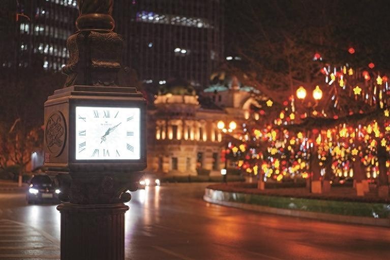 大连冬日童话：夜幕下的星光街区，梦幻跨年必去之地