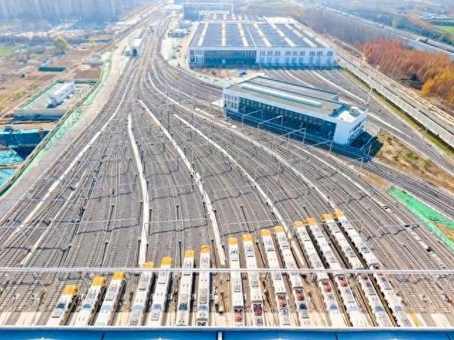 郑州地铁11年巨变：从零到骨干，如何重塑城市现代化格局？