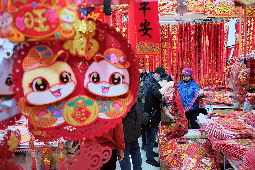 2024蛇年热潮席卷全国，这些呆萌可爱的蛇年元素你绝对不能错过  第3张