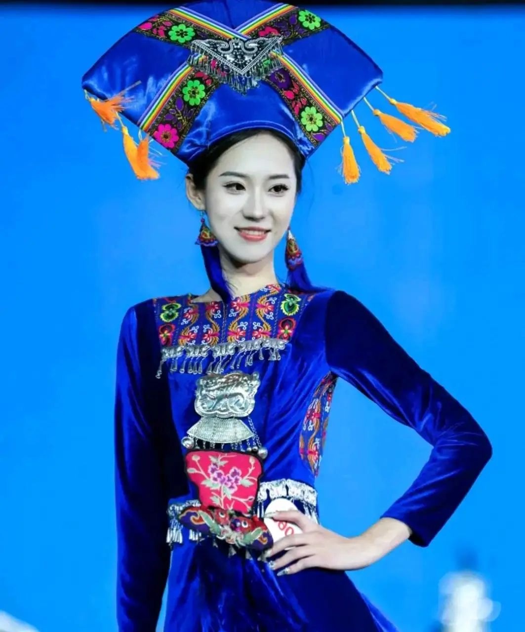 淄博女孩甘容菲勇夺世界小姐中国区冠军,将代表中国冲击全球巅峰 第6张 淄博女孩甘容菲勇夺世界小姐中国区冠军,将代表中国冲击全球巅峰 第6张