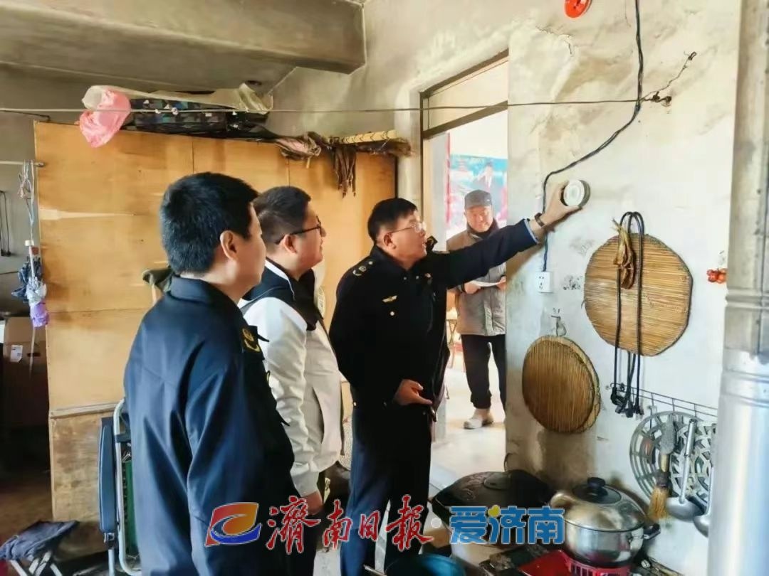 元旦将至，柳埠街道如何确保居民冬季取暖安全？1500份宣传资料背后的暖心行动  第2张