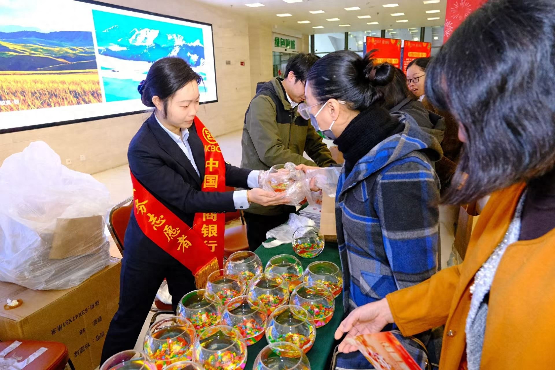 福星高照，福满榕城！2024年工行福州分行福运快闪活动引爆全城