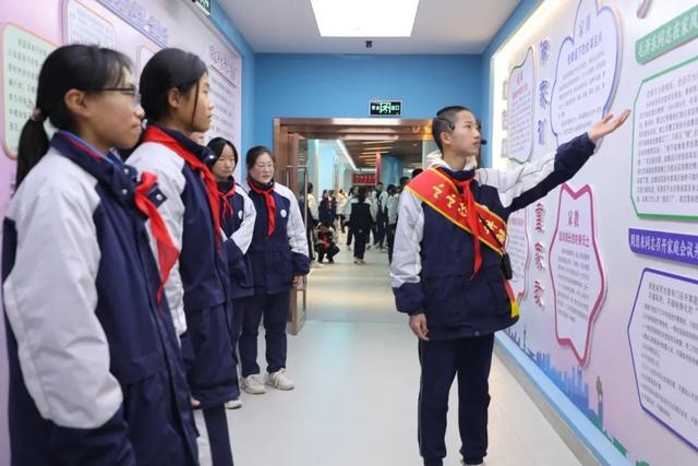 4名小小法治讲解员如何用生动有趣的方式改变青少年普法教育？  第3张