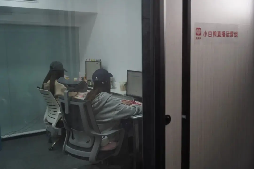 母乳喂养背后的辛酸：从乳头流血到公开哺乳的尴尬，中国母亲的艰难选择  第4张