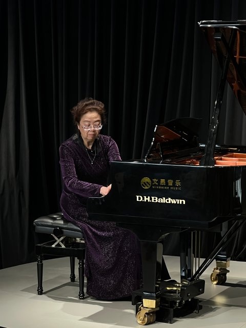 昆明梵特艺术俱乐部跨年音乐会：中老年音乐爱好者的精神盛宴，你不可错过的文化体验  第2张