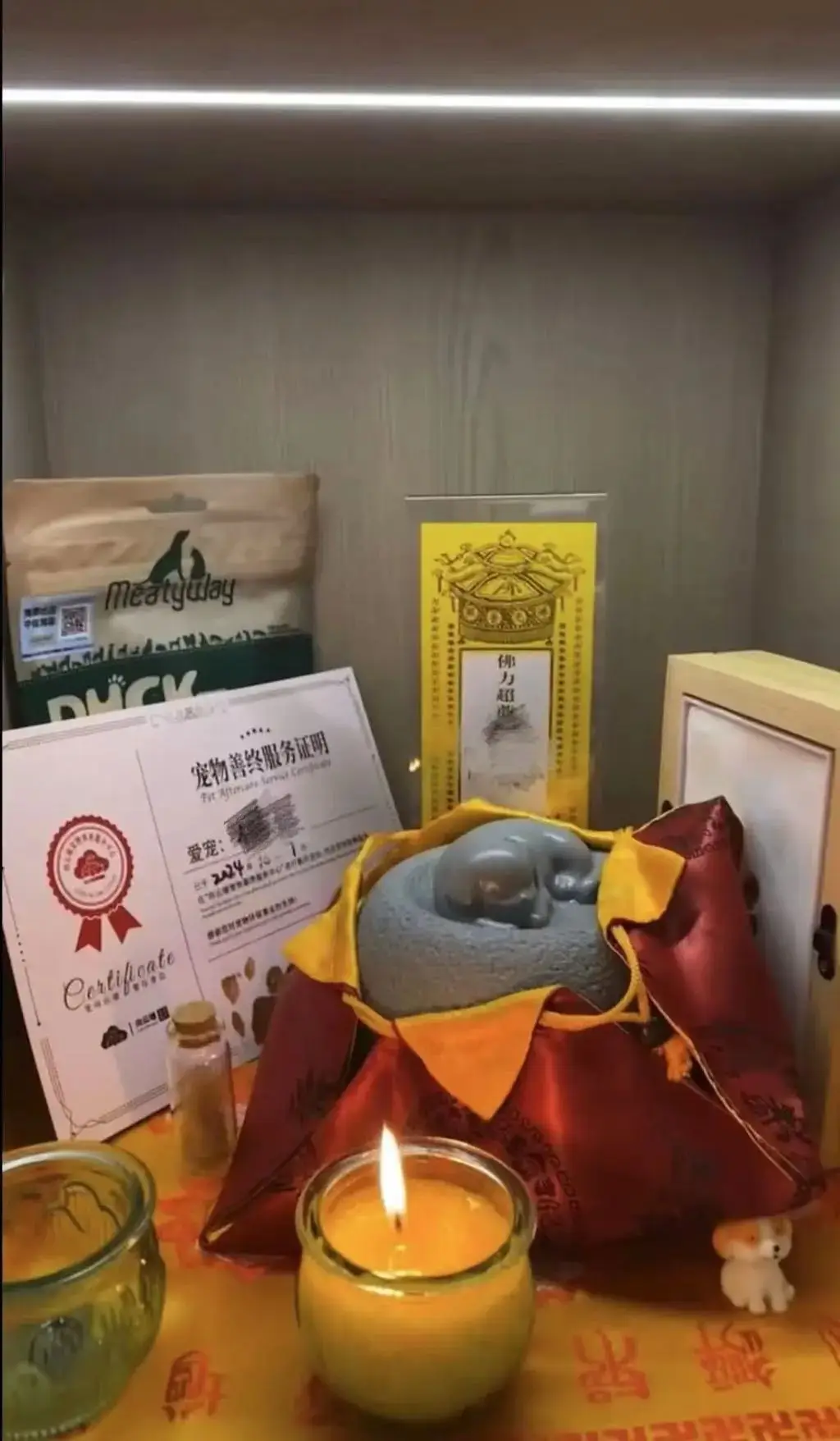 宠物殡葬费用高达9999元，背后隐藏的情绪价值与消费陷阱  第4张