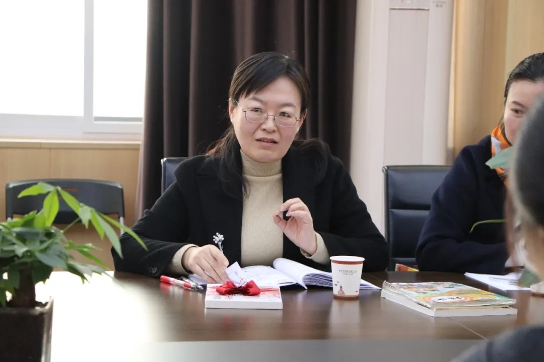 大雁塔小学骨干教师团队走进雁塔三小，开启青蓝工程师徒结对新征程  第11张
