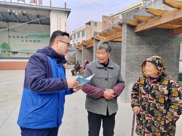 寒冬里的温暖奇迹：台州银行黄岩新前支行如何用1500碗面条点亮10个村庄的冬天？  第3张