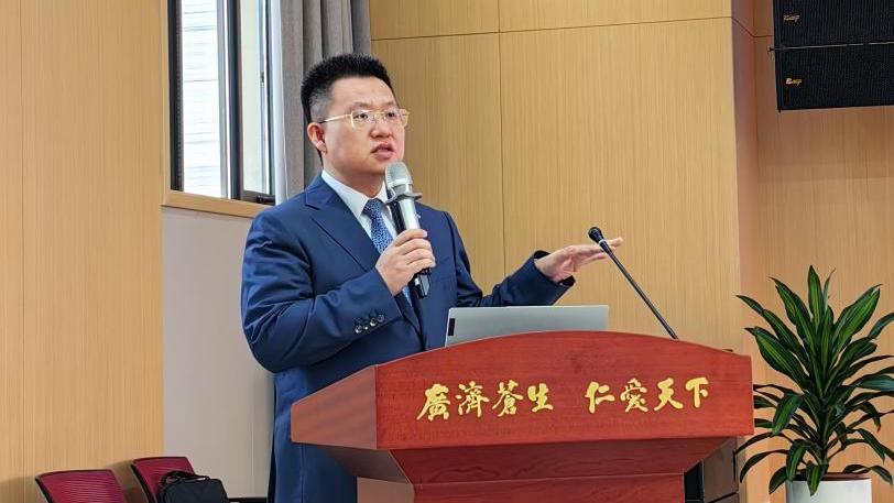 医务人员必看！刘霄峰律师揭秘依法执业中不可忽视的三大义务，避免法律风险  第2张