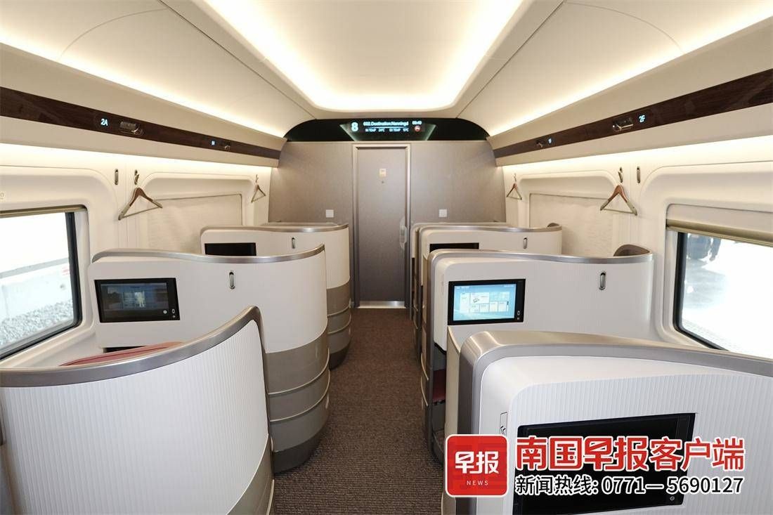 CR400AF-S型复兴号动车体验：又快又稳又静音，广西铁路迎来新变革  第8张