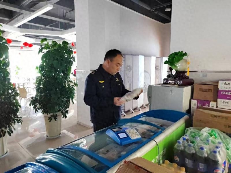元旦消费无忧！秦川园区全面开展节前市场大检查，确保食品安全
