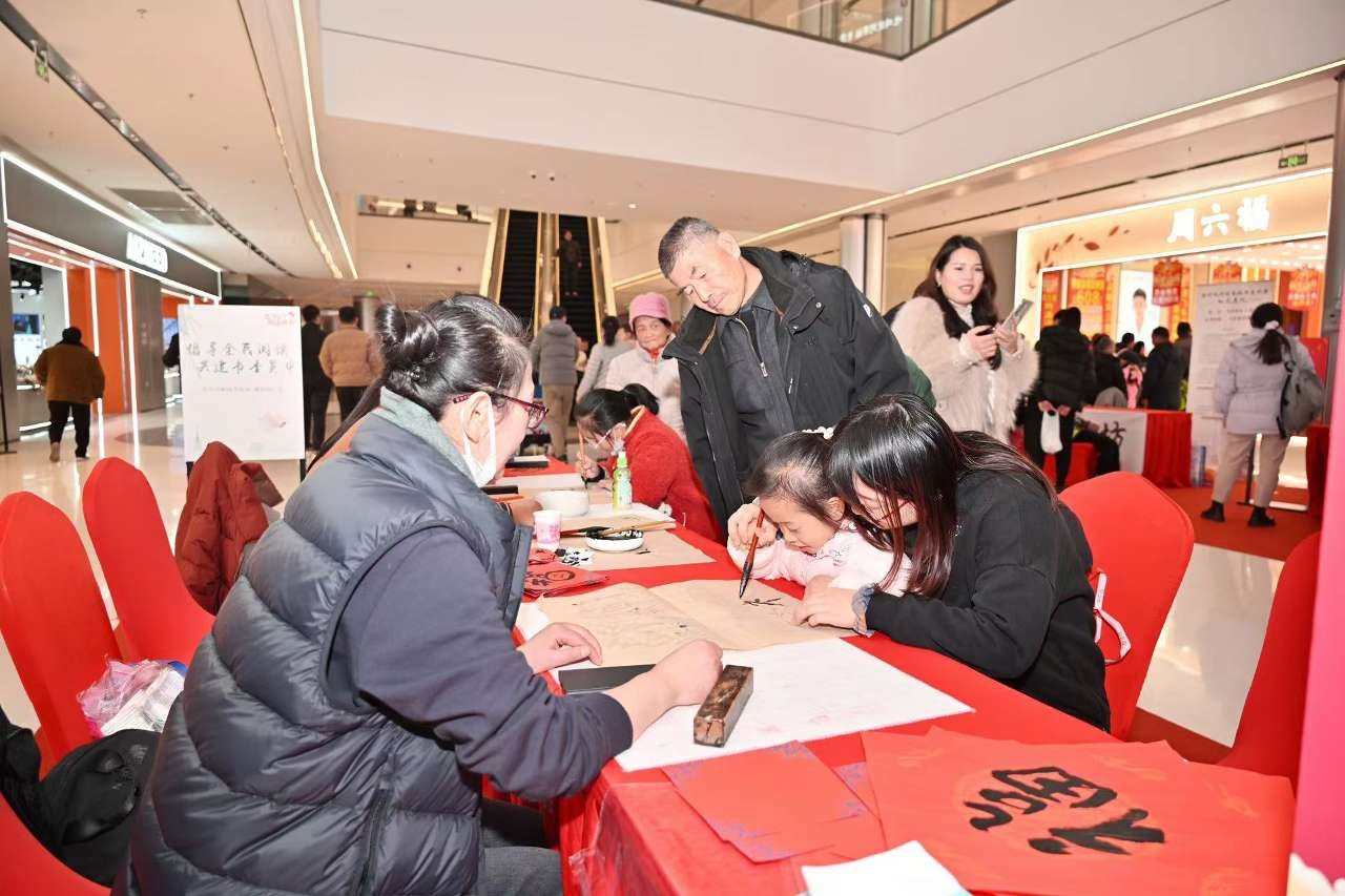 太湖中心Mall周年庆福市集盛大启幕，21个摊位带你体验非遗文化与美食盛宴  第3张
