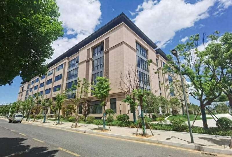 安徽信息工程学院A9综合楼竣工，3.14万平方米空间如何巧妙解决施工难题？  第1张