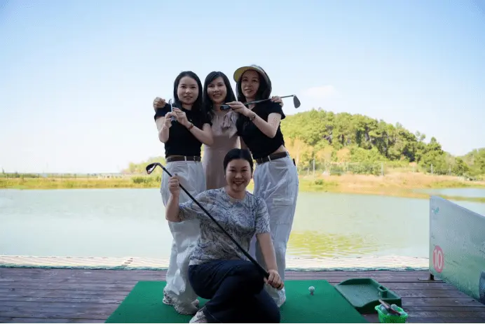 客户至上，追求卓越！中邮保险湖北分公司与云梦邮政带您领略梁子湖的美丽风光  第2张